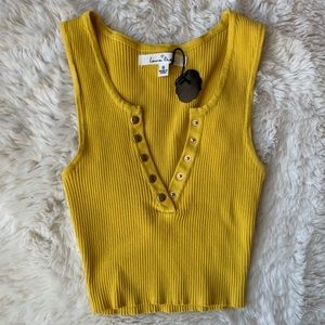 Yellow Sweater Button-up Tank 🍋